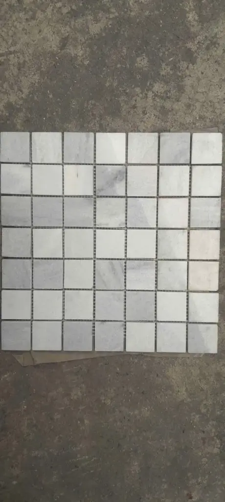 [DSC-LUX42PV003] Gạch mosaic đá tự nhiên xám KT chíp 42x42 mm, KT vỉ 300x300 mm mã 42PV003