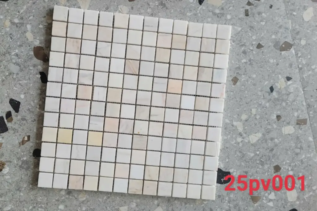[DSC-25PV001.2] Mosaic đá tự nhiên trắng sữa chip 25 mã 25PV001.2 (10v/1.03m)