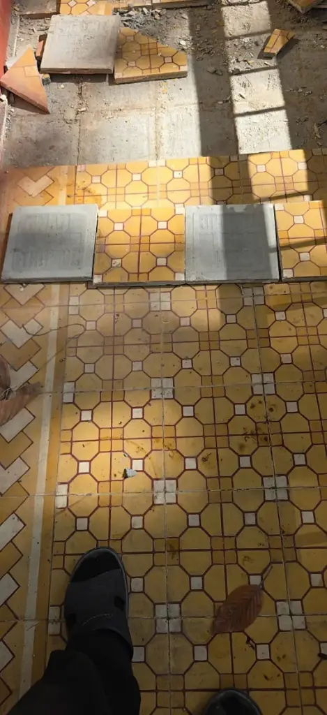 Gạch bông cổ Gia Quy KT 20x20cm